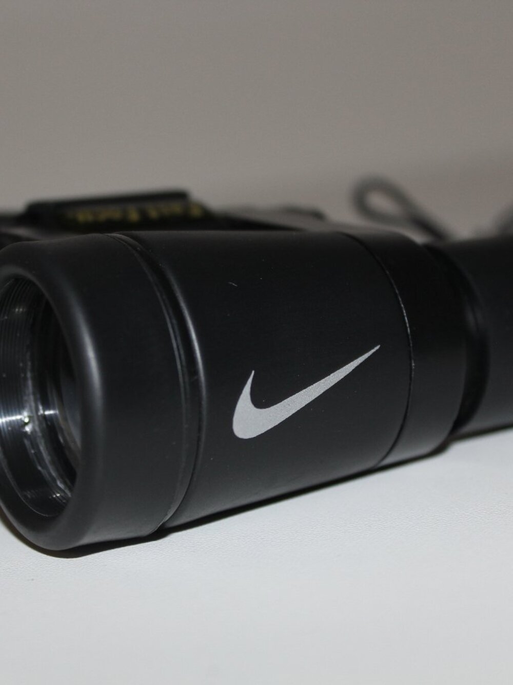 NIKE Vintage Tasco Fast Focus Binoculars 4 X 30 mm Black W/ Carrying Case